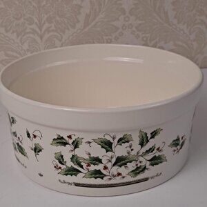 Royal Limited Holly Holiday Pattern Souffle Dish Kitchen Serving Guests EUC
